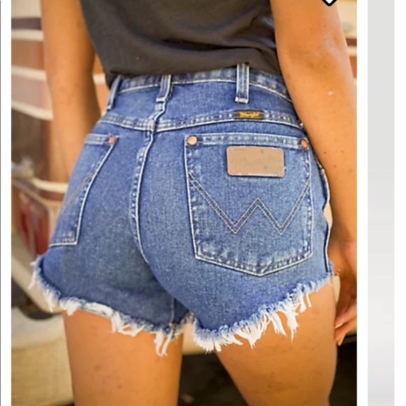 Wrangler Womens Reworked Short 29 Jean 